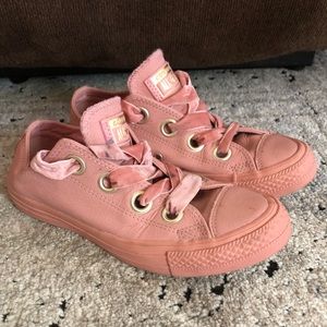 Converse Chuck Taylor All Star Pink Leather Sneakers Women's Size 6